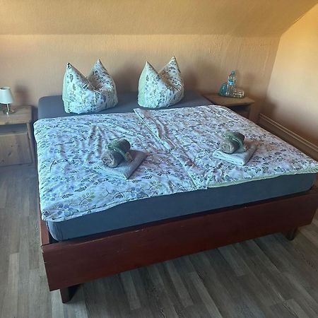 Zentrale Doppelbettzimmer Nordenham Exteriör bild