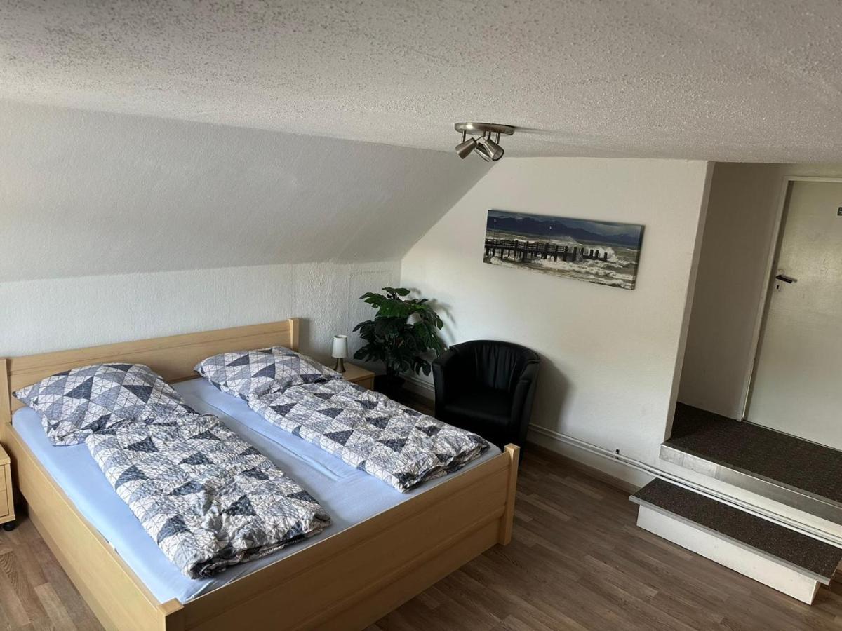 Zentrale Doppelbettzimmer Nordenham Exteriör bild
