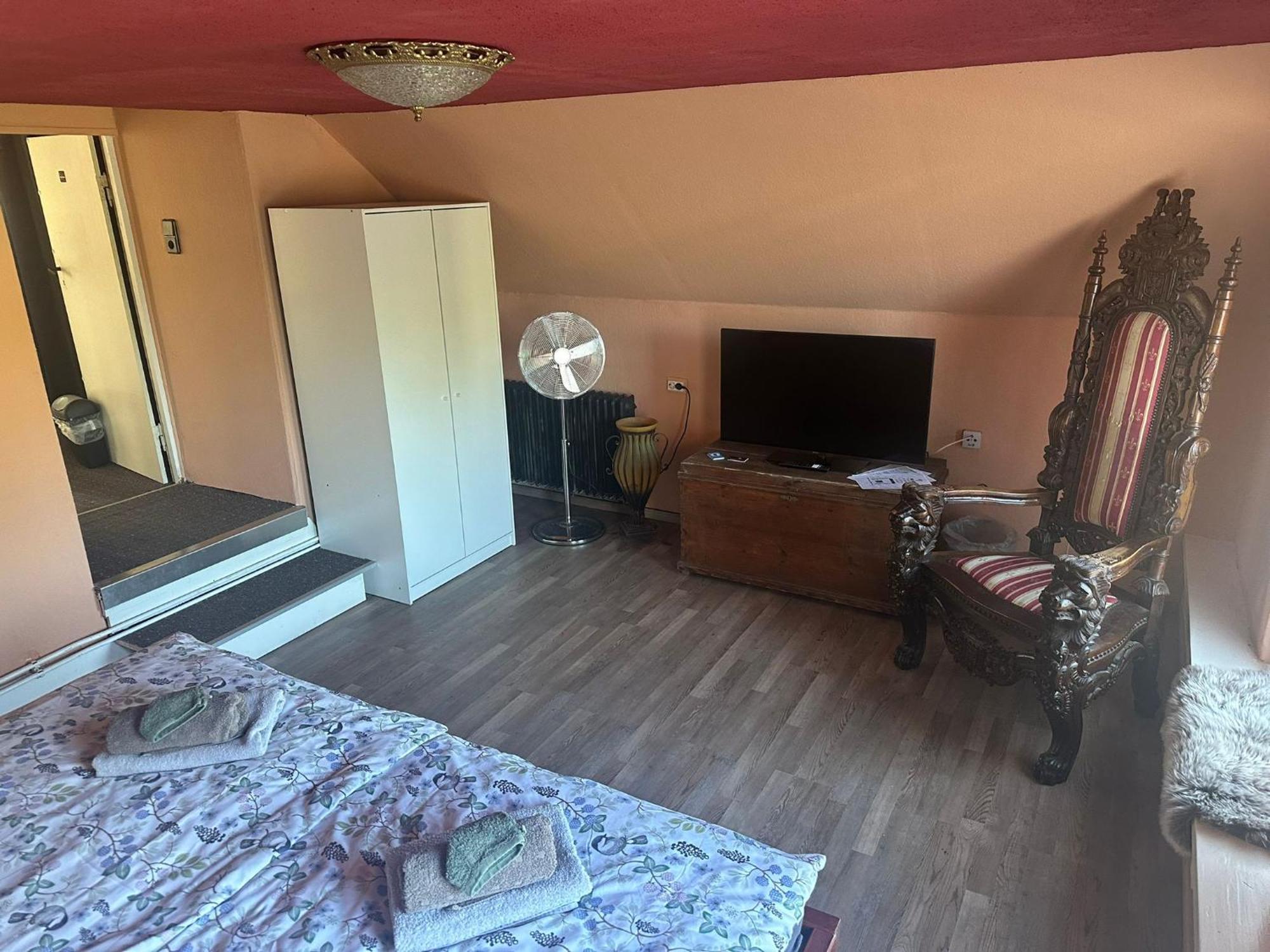 Zentrale Doppelbettzimmer Nordenham Exteriör bild